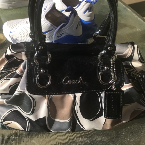 Coach purse - Picture 1 of 5